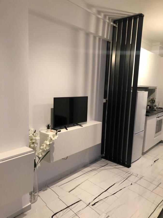 Q Luxury Apartment - Palas Center Iasi Exterior photo
